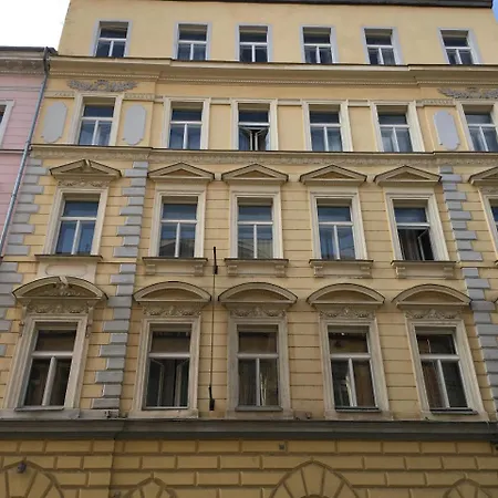 Apartmán Borivojova 92 *